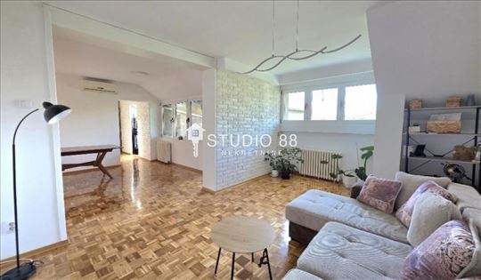Zrenjanin, 4. juli, Stan, 3.0, 77m2