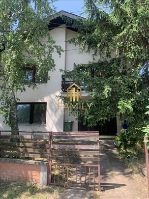 2-etažna kuća na prodaju, Petrovaradin, 293.500€, 