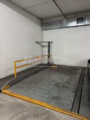 Garazno mesto Vracar- J.Bulevar gornja klackalica