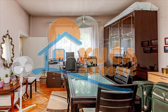 Kuća  na  Paliluli, 170 m2, plac 331 m2