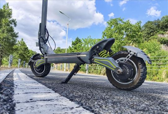 Mukuta 10 Dual Electric Scooter