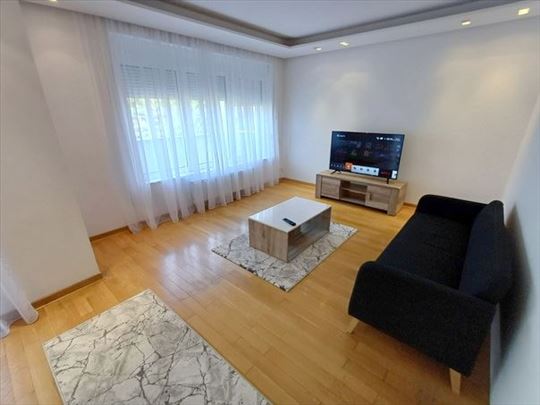 Odličan duplex, garaža, Dedinje, ID 4435