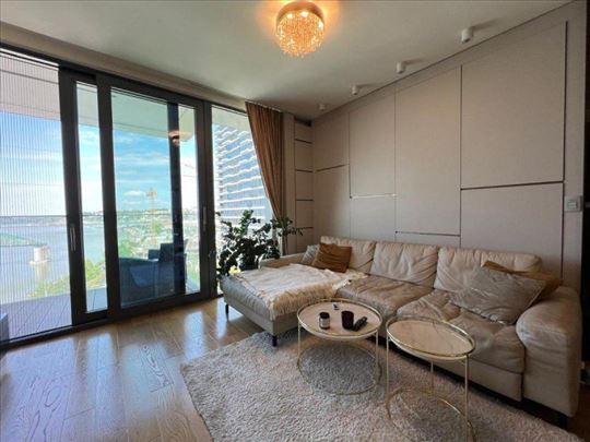 Prelep stan u BW Residences