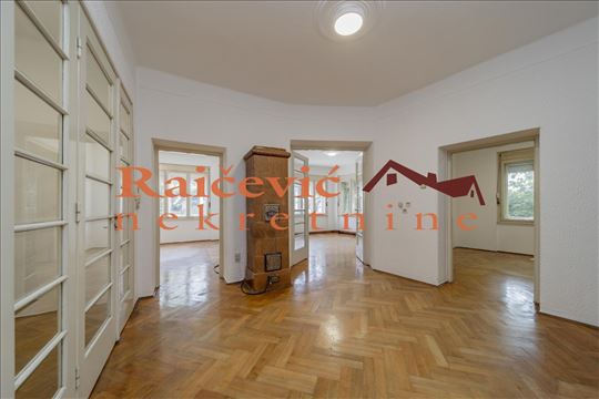 Vozdovacka crkva, Vojvode Stepe, 5.5, 127 m2