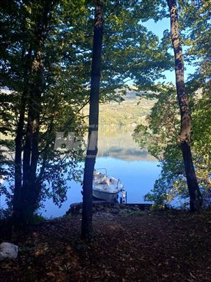 Zemljište uz Perućačko jezero "Džanići" - 31ar