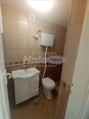 Dusanovac izdajem dvosoban stan 60m2 
