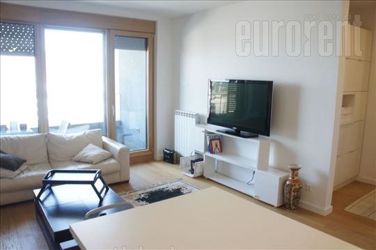 ID#42786, Izdavanje, Stan, Skyline, 90 m2
