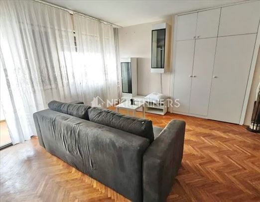 Lux Novi beograd- Odmah useljivo