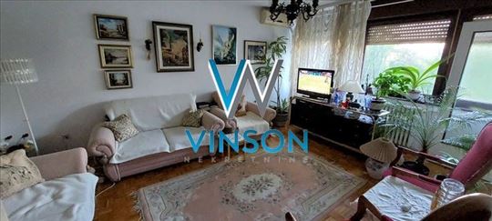 Novi Sad, Franje Štefanovića - Uknjižen, renoviran