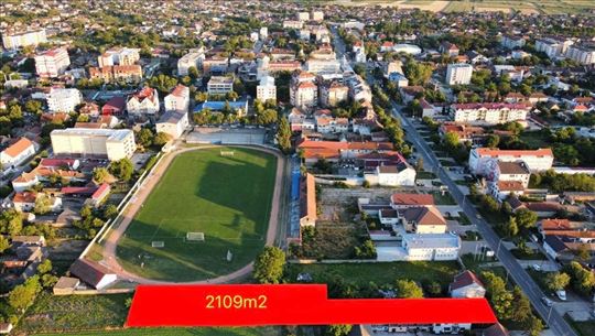 Investiciona prilika u centru Stare Pazove