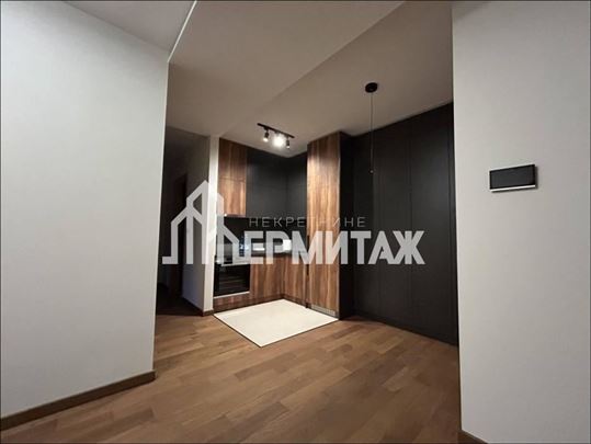 Voždovac lux kompleks 57m2, kredit
