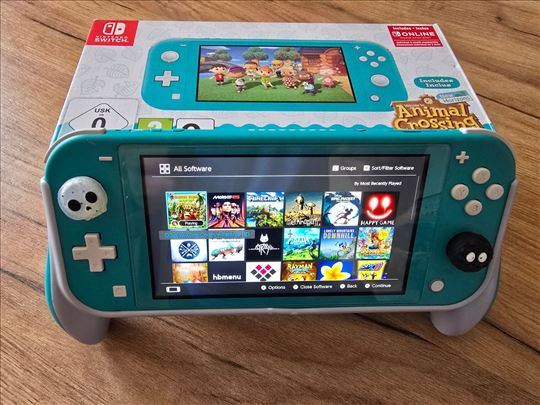 Nintendo Switch lite čipovan 256GB + igre po želji