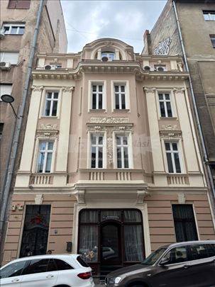 Poslovna zgrada u Kralja Petra (kod Smokvice) 