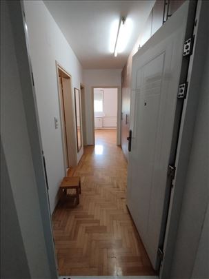 2,5,Železnik,44m2,pr/VI,cg,polunamešten