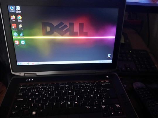Dell vrhunski laptop