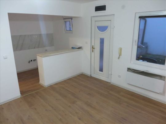 Funkcionalan 1.5 stan, 37 m2, prizemlje