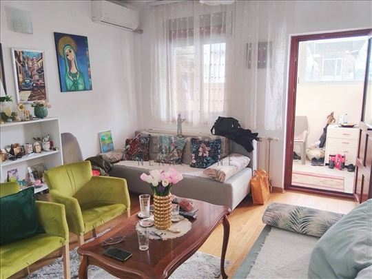Ledine, Stolarska 58 + terasa