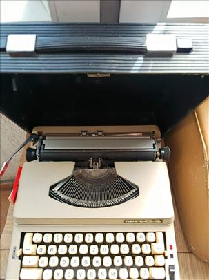 Neispravna ocuvana pisaca masina Hebros 300