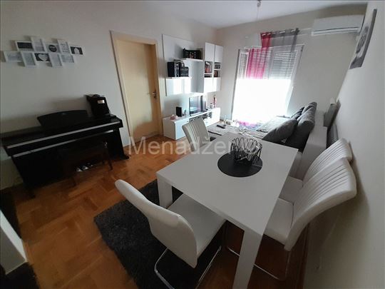 Ruzveltova,  moderna zgrada,1,5, 42m2, namešten