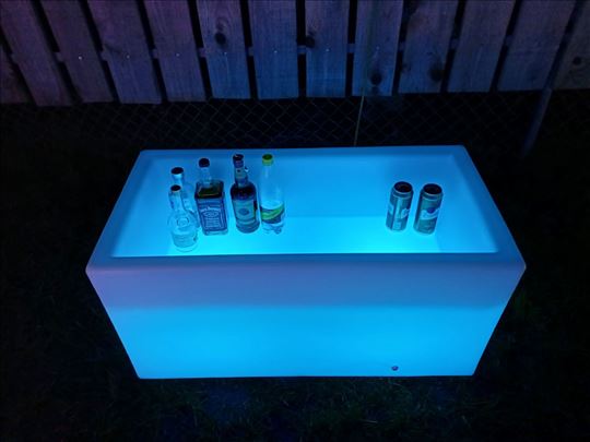 Svetleci LED box za hladjenje pica prodaja