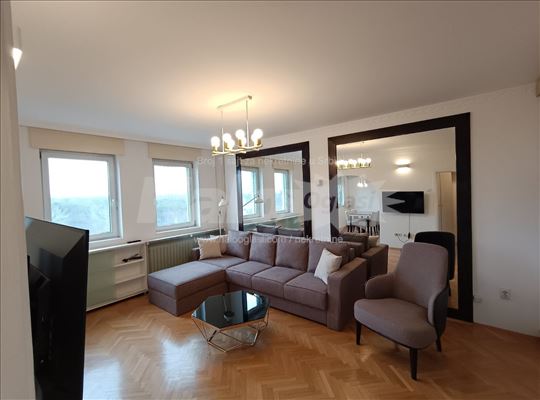 YBC Blok 12 Novi Beograd LUX 1.0 namesten od 1.8.