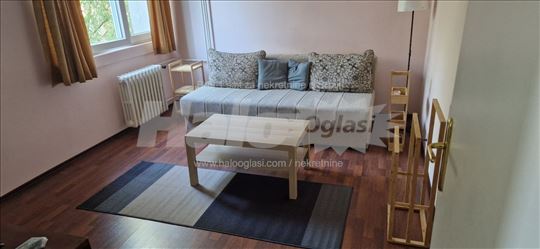 Dvosobni stan - 48 kvm - Miljakovac