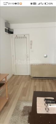 Izdajem stan u Borči kod Hilla od 50m2