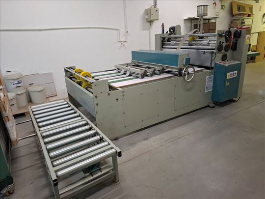Poluautomatska lepilica