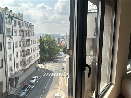 Ultra lux,Vračar,4 spavaće sobe,2 parking mesta
