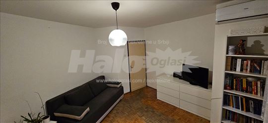 BOGOSLOVIJA 1.5 40 m2. renovirano,parking mesto!!!
