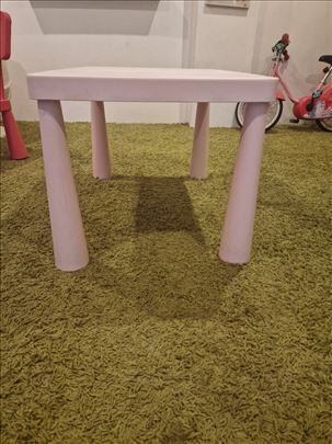 Ikea dečiji sto