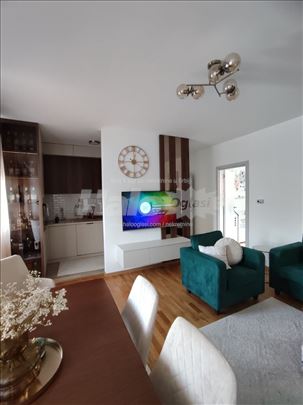Lux cetvorosoban stan u Vojvode Putnika, 100m²