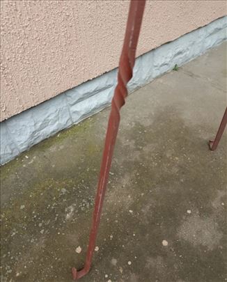 Tronožac za kotlić