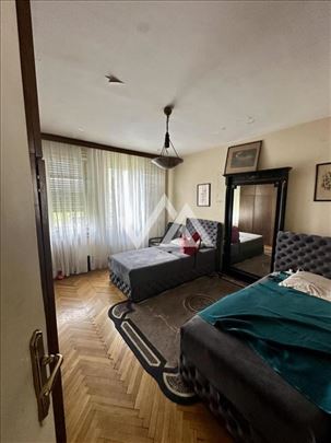 Vračar, u blizini Hrama, 2.5