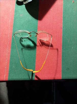 Zlatne naočare sa fotrolom 