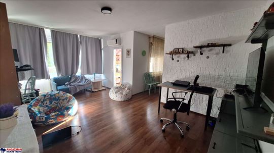 Blok 30 - Bul. Zorana Đinđića 67kvm (63+4)