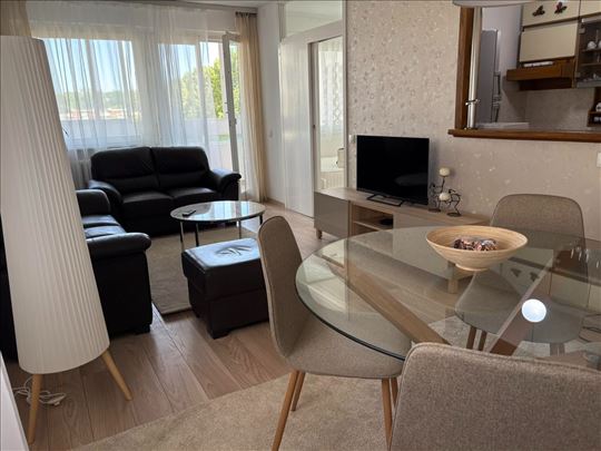 Blok 64, renoviran, komforan, ID 24471