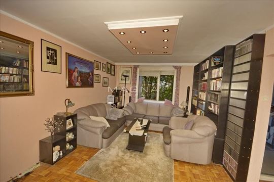 Denkova bašta -  Vero - Četvorosoban stan - Vojisl