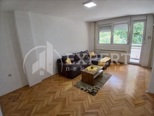 Izdaje se dvosoban namešten stan, 54m2, Zona III