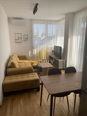 Izdaje se luksuzan stan kod Sajma, 36m2