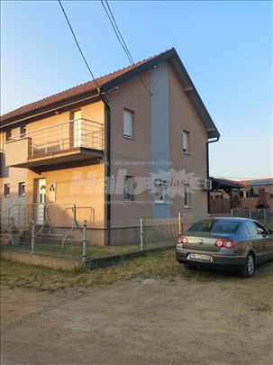 Kuća 120m2 uknjiżena vlasnik 1/1