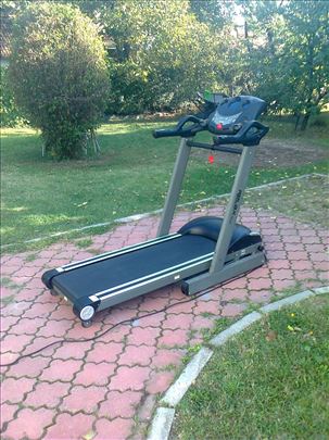 Traka za trčanje sa 2 motora, servisirana