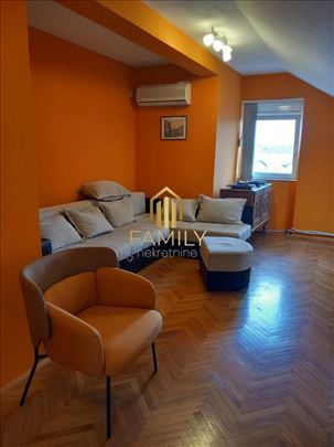 Trosoban dupleks na prodaju – Grbavica, 89 m², ter