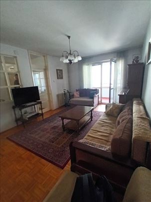 Bežanijska kosa 1 Marka Čelebonovića 90m2 odličan