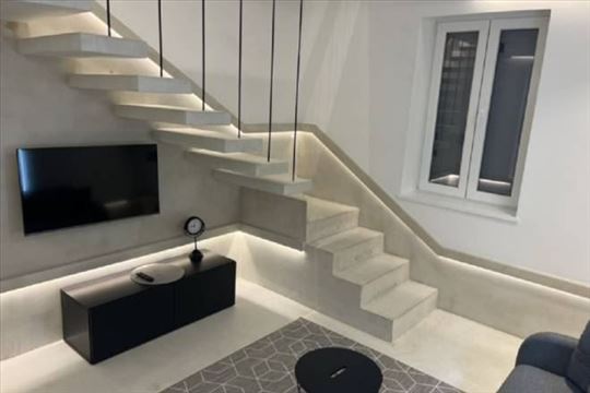 Izdajemo renoviran 2.0 dupleks na Crvenom krstu 