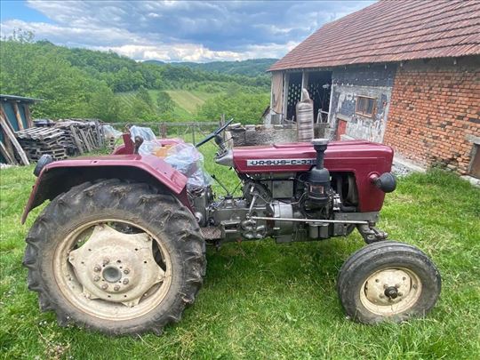 Traktor Ursus C 335