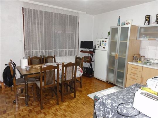 Vinča-dvosoban stan 75+70m2-terasa