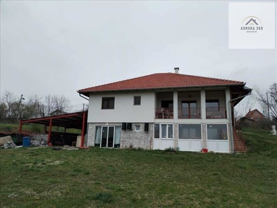 Bajkovito Imanje 1ha, Okolina Lazarevca, Novija Ku