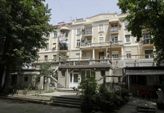 Centar-2.0 useljiv salonac
