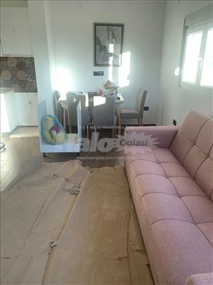 Izdajem jednosoban stan na Altini